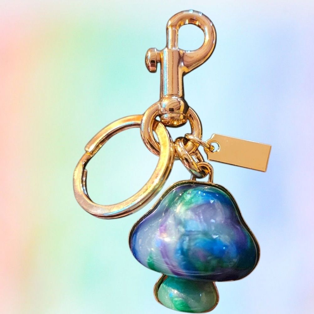 Mushroom Keychain - Picture 1 of 3
